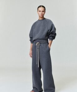 Womens Embossed 90s Raglan Crewneck Sweatshirt